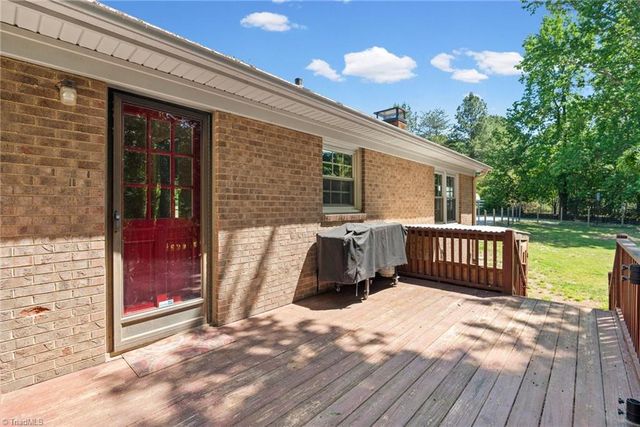 5792 Drake Road, Greensboro, NC 27406