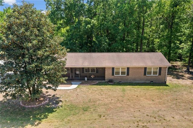 5792 Drake Road, Greensboro, NC 27406