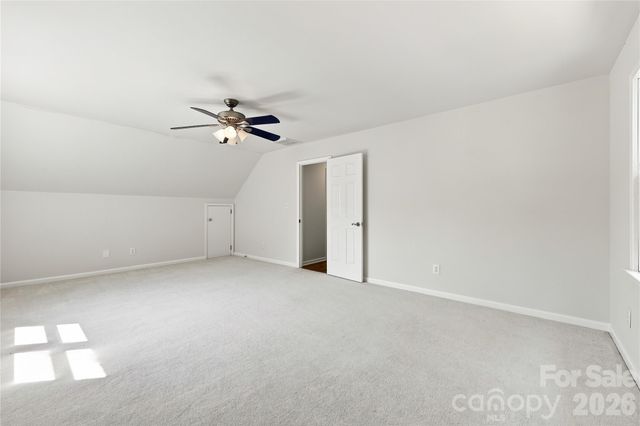 122 W Tattersall Drive, Statesville, NC 28677