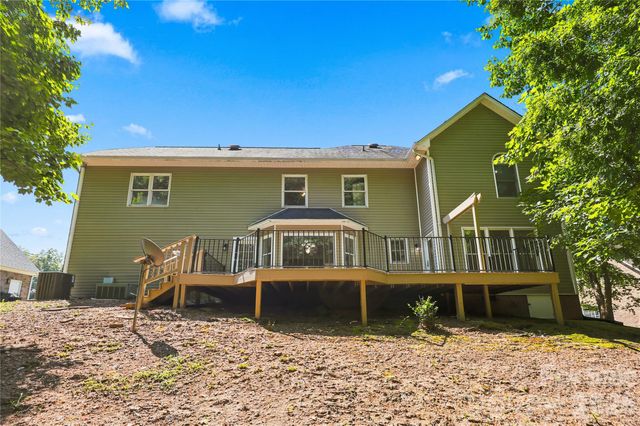 122 W Tattersall Drive, Statesville, NC 28677