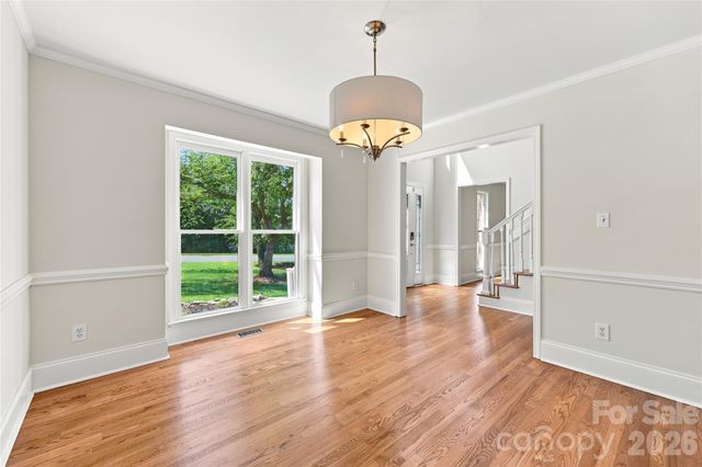 122 W Tattersall Drive, Statesville, NC 28677