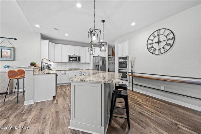 124 Parrish Point Lane, Moyock, NC 27958