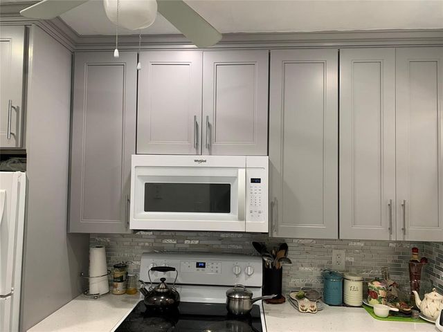 8080 N Sunrise Lakes N 303, Sunrise, FL 33322