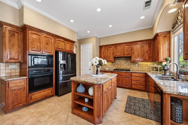 6513 Puerto Dr, Rancho Murieta, CA 95683