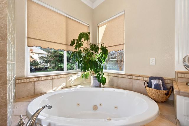 6513 Puerto Dr, Rancho Murieta, CA 95683