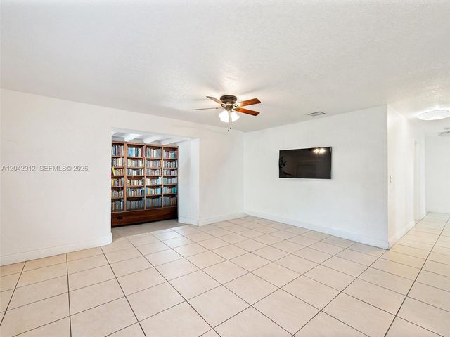 700 SW 12th St, Fort Lauderdale, FL 33315