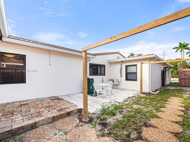 700 SW 12th St, Fort Lauderdale, FL 33315