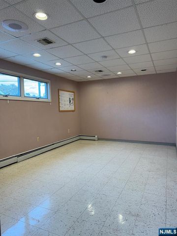 179 Lafayette Avenue, Hawthorne, NJ 07506