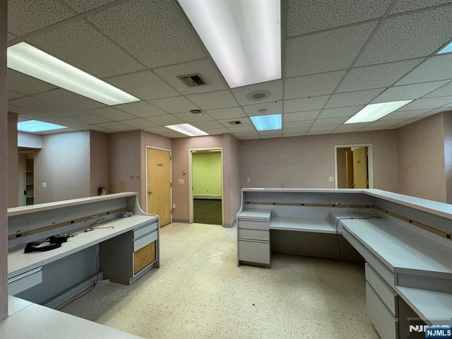 179 Lafayette Avenue, Hawthorne, NJ 07506