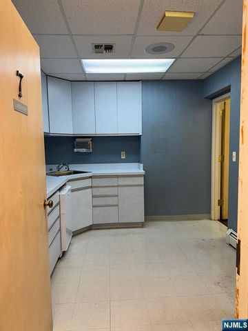 179 Lafayette Avenue, Hawthorne, NJ 07506