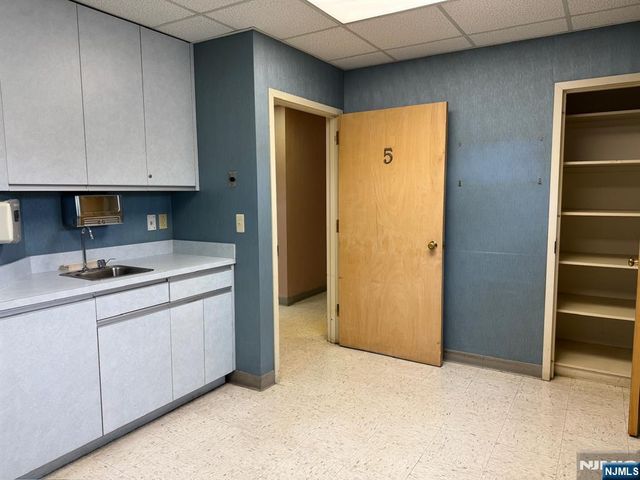 179 Lafayette Avenue, Hawthorne, NJ 07506