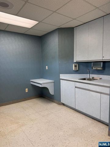 179 Lafayette Avenue, Hawthorne, NJ 07506