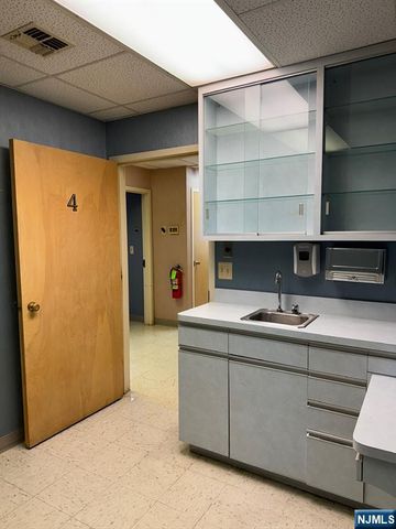 179 Lafayette Avenue, Hawthorne, NJ 07506