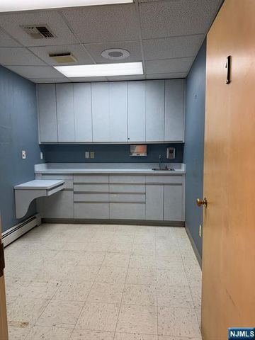 179 Lafayette Avenue, Hawthorne, NJ 07506