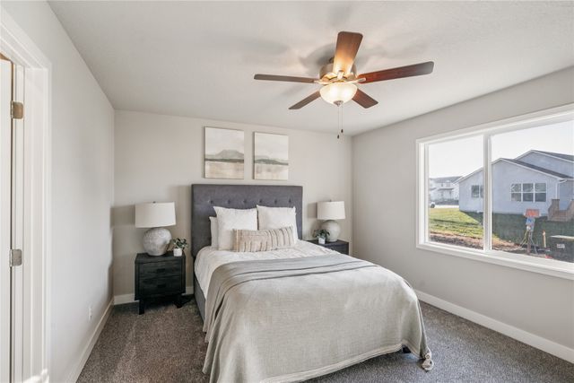 1370 Locust Street, Waukee, IA 50263