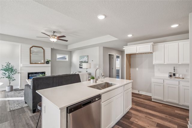 1370 Locust Street, Waukee, IA 50263