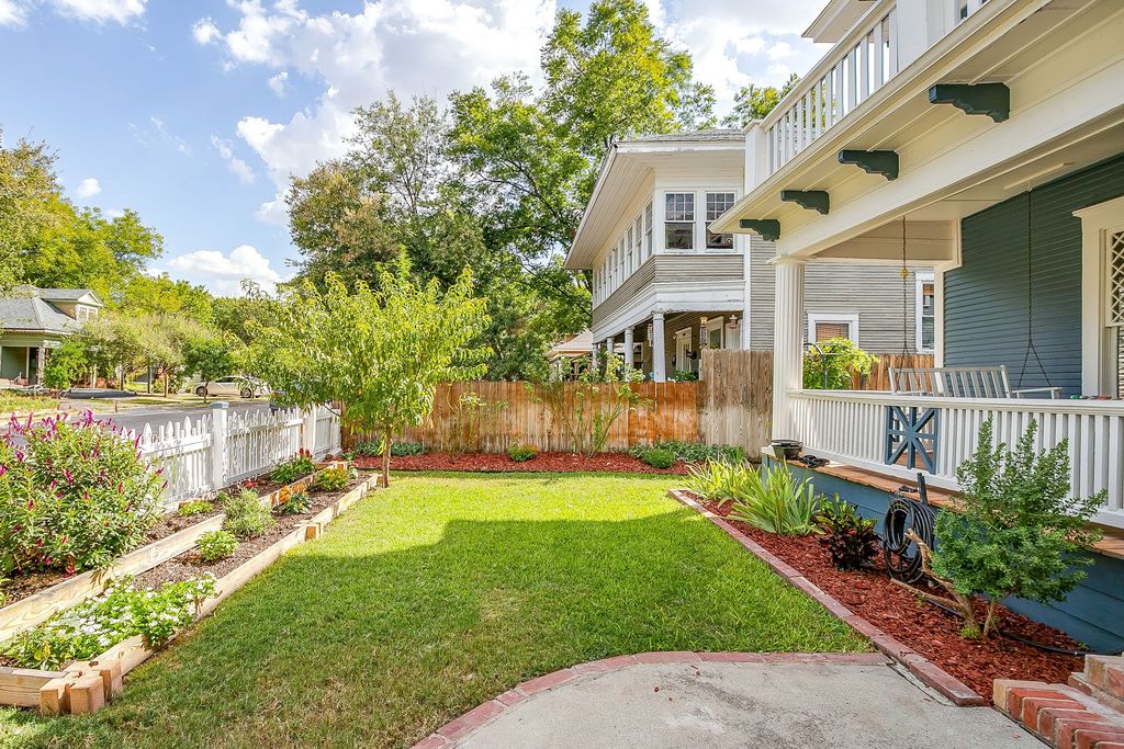 1406 6th Avenue, Fort Worth, TX 76104 — photo 3
