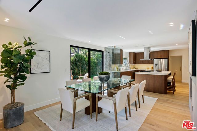 23458 Canzonet Street, Woodland Hills (los Angeles), CA 91367