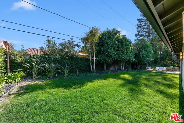 23458 Canzonet Street, Woodland Hills (los Angeles), CA 91367