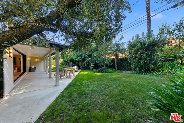 23458 Canzonet Street, Woodland Hills (los Angeles), CA 91367
