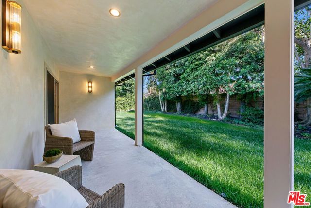 23458 Canzonet Street, Woodland Hills (los Angeles), CA 91367