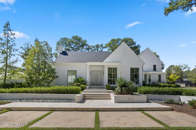 919 Montrose Drive, Ridgeland, MS 39157