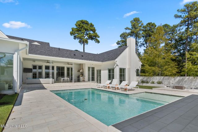 919 Montrose Drive, Ridgeland, MS 39157