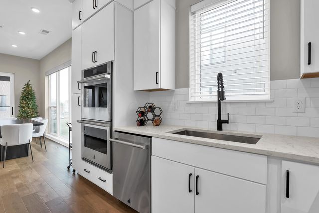 695 Civitas Avenue, D301, Columbus, OH 43215