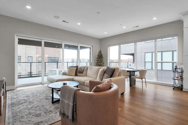 695 Civitas Avenue, D301, Columbus, OH 43215