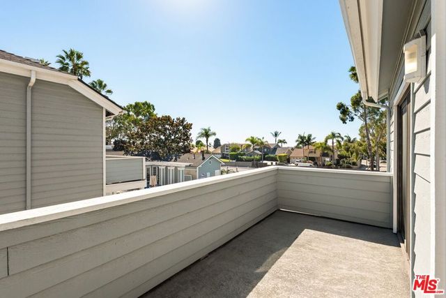 16960 Algonquin Street I201, Huntington Beach, CA 92649