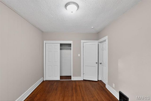 8305 Garfield Avenue, St Louis, MO 63114