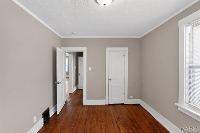 8305 Garfield Avenue, St Louis, MO 63114