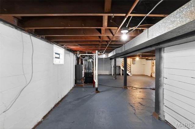 8305 Garfield Avenue, St Louis, MO 63114