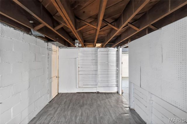 8305 Garfield Avenue, St Louis, MO 63114