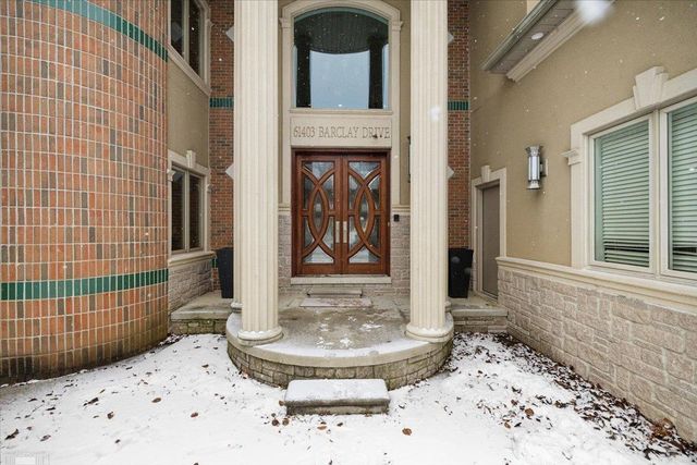 61403 Barclay Drive, Washington Twp, MI 48094