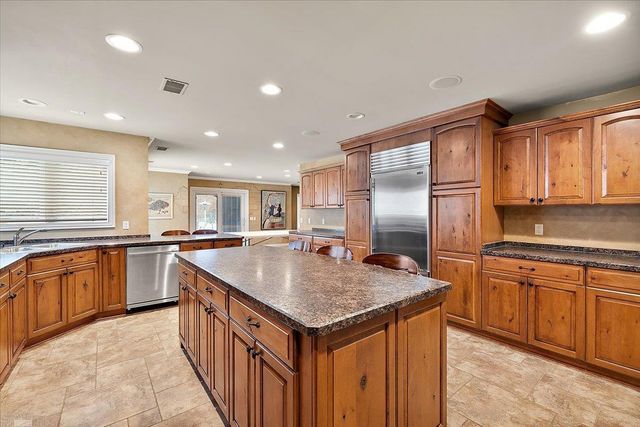 61403 Barclay Drive, Washington Twp, MI 48094