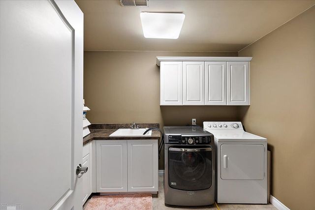 61403 Barclay Drive, Washington Twp, MI 48094