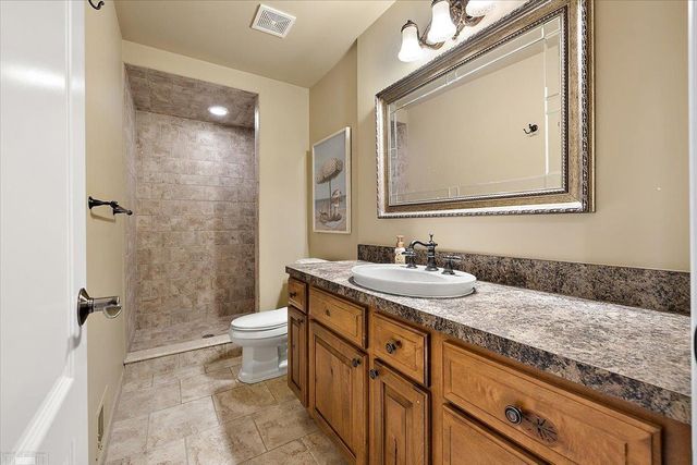 61403 Barclay Drive, Washington Twp, MI 48094