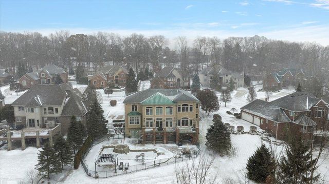 61403 Barclay Drive, Washington Twp, MI 48094