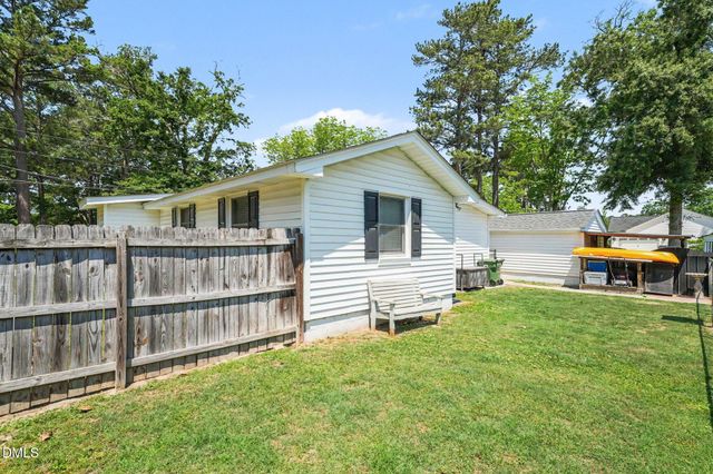 106 N Fort Street, Pikeville, NC 27863