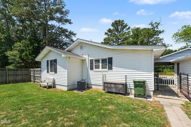 106 N Fort Street, Pikeville, NC 27863
