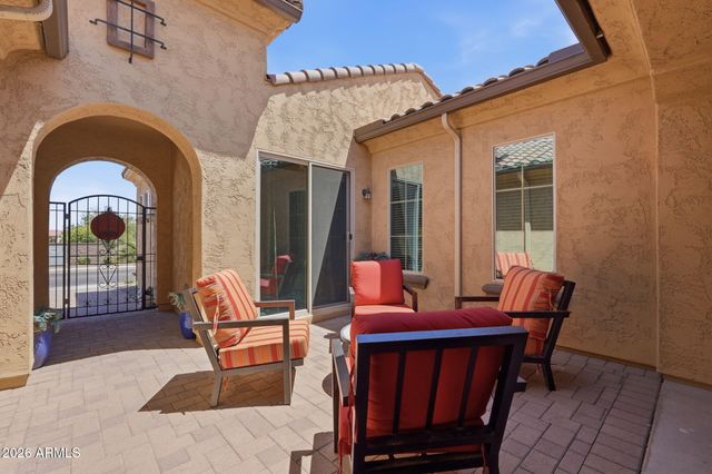 5022 S SETON Avenue, Gilbert, AZ 85298