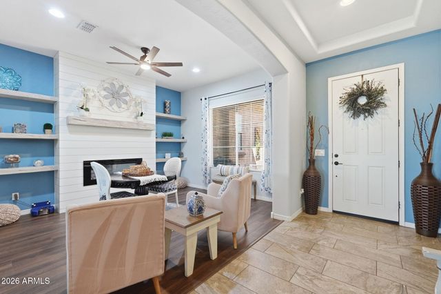 5022 S SETON Avenue, Gilbert, AZ 85298
