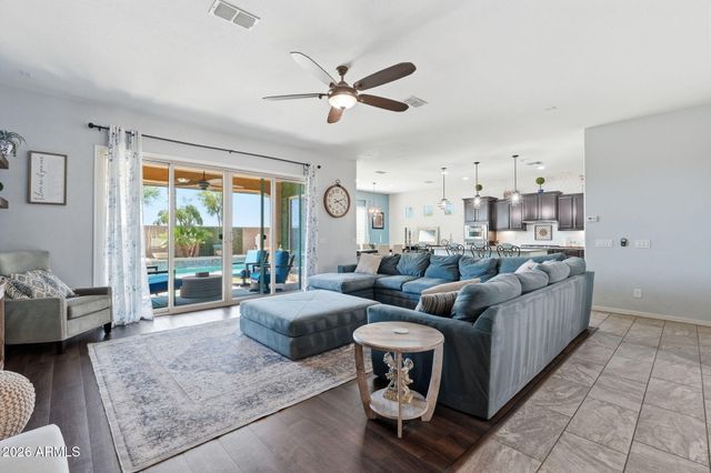 5022 S SETON Avenue, Gilbert, AZ 85298