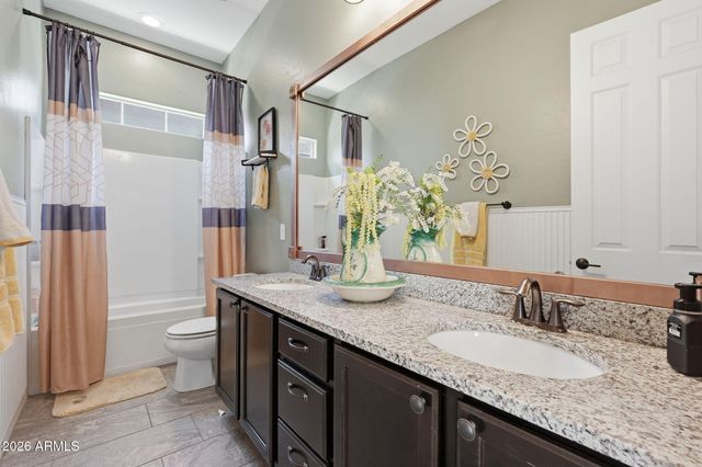 5022 S SETON Avenue, Gilbert, AZ 85298