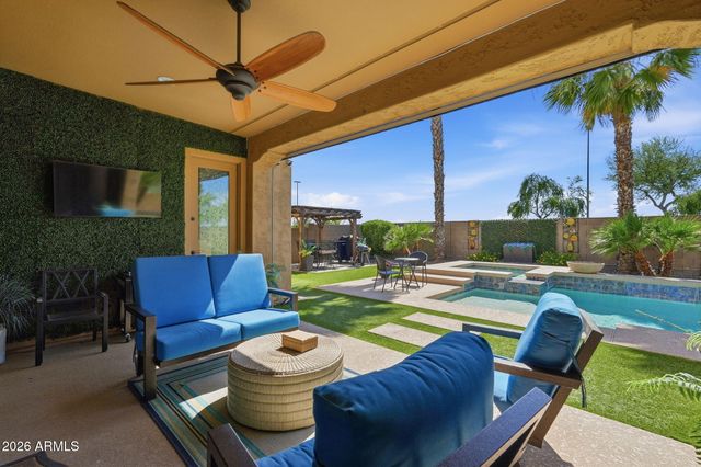 5022 S SETON Avenue, Gilbert, AZ 85298