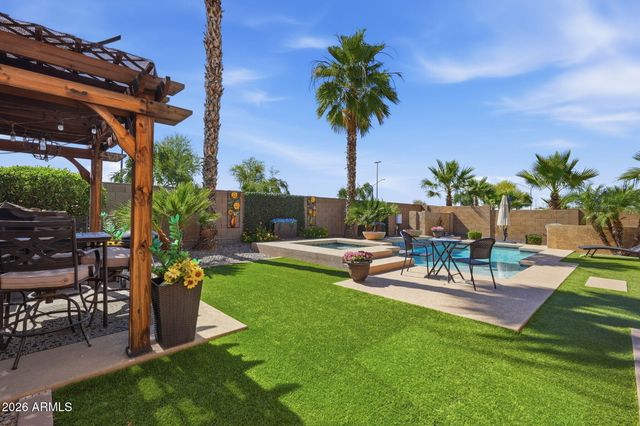 5022 S SETON Avenue, Gilbert, AZ 85298