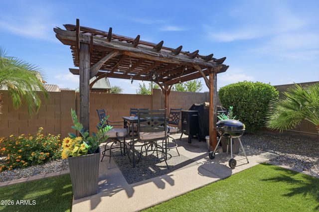 5022 S SETON Avenue, Gilbert, AZ 85298