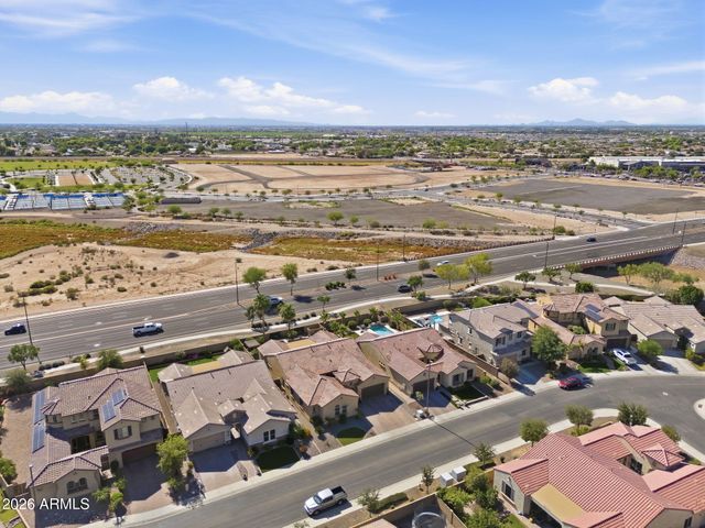 5022 S SETON Avenue, Gilbert, AZ 85298