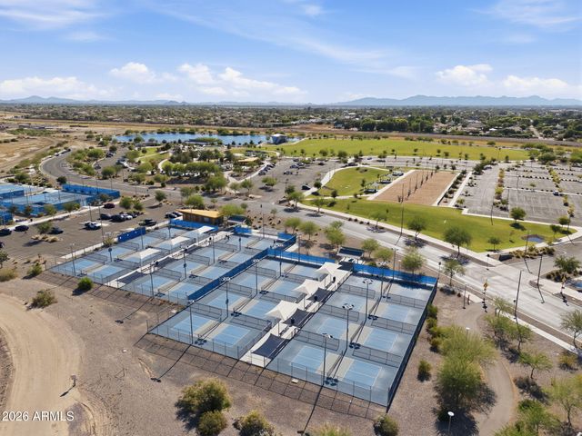 5022 S SETON Avenue, Gilbert, AZ 85298